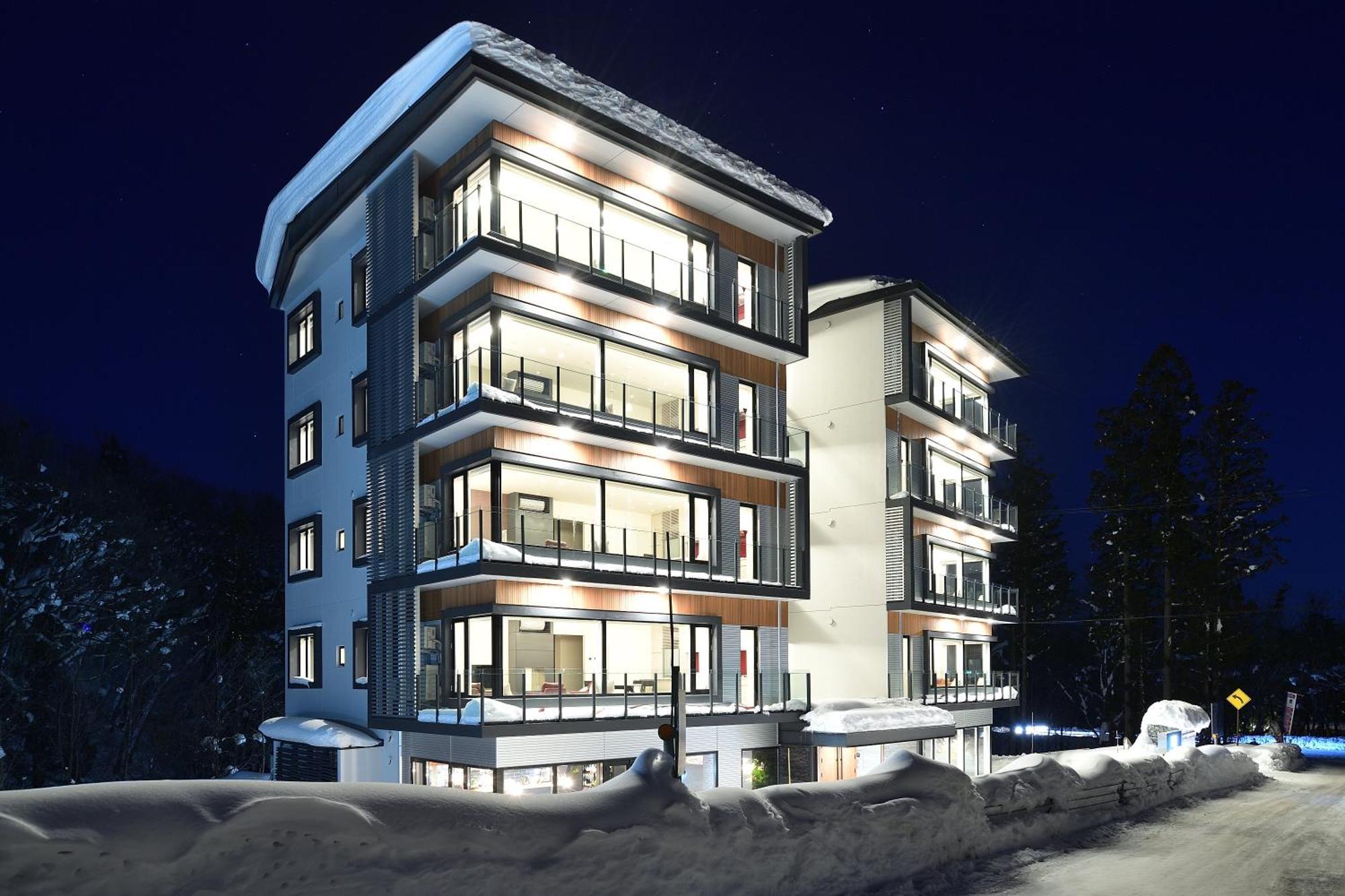 Mountain Side Hakuba Hotel Екстериор снимка