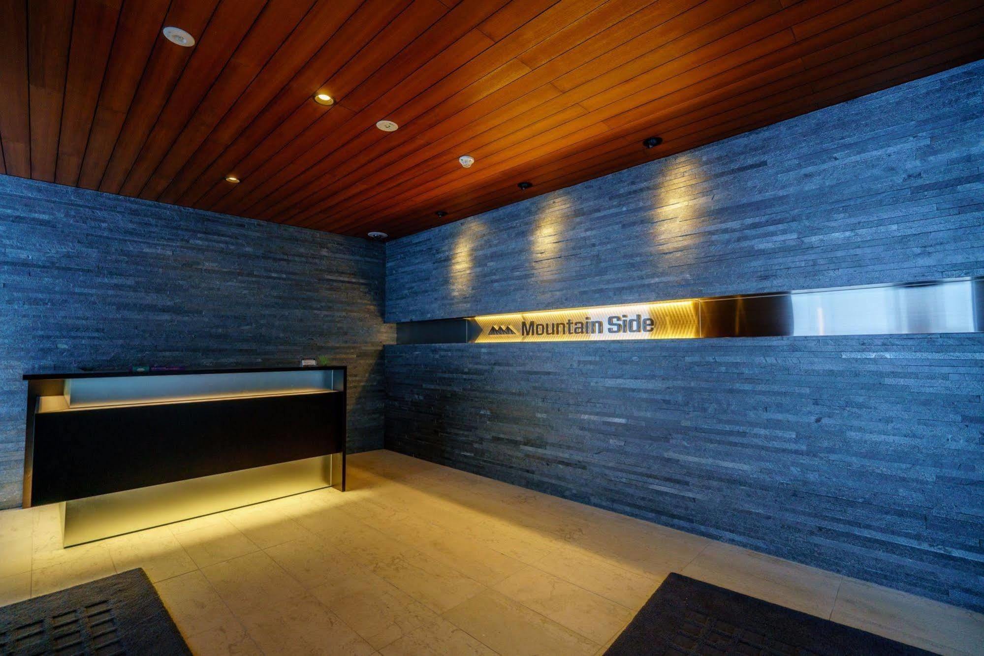 Mountain Side Hakuba Hotel Екстериор снимка